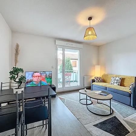 T2 4 Pers Les Cezeaux Balcon Et Parking Gratuit 아파트